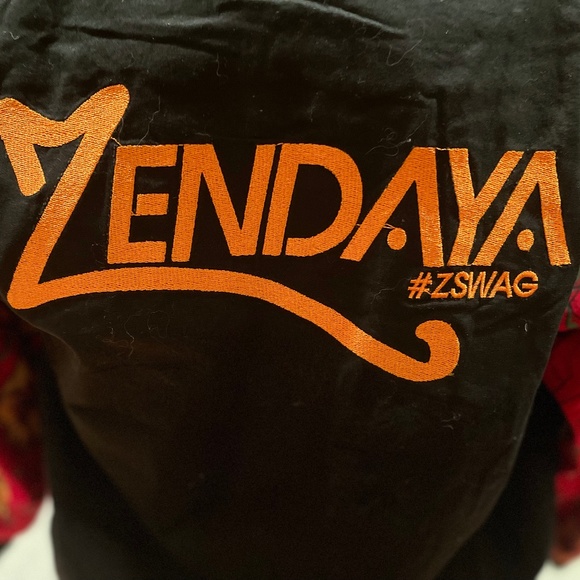 NWT Zendaya #Z Swag Tour Jacket Young Girls - Picture 5 of 10